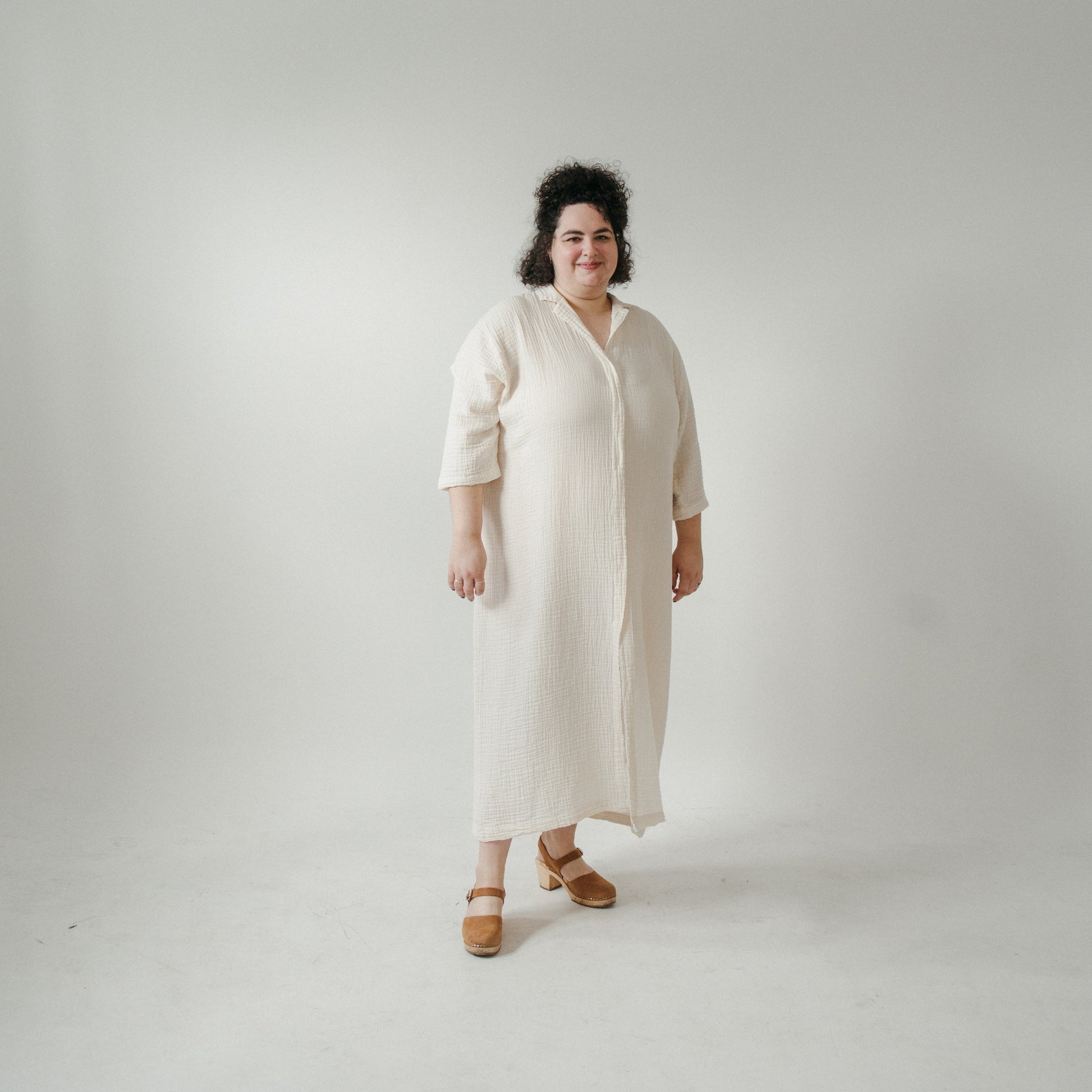 POKOLOKO Crinkle Shirt Dress Plus #color_crinkle-cream
