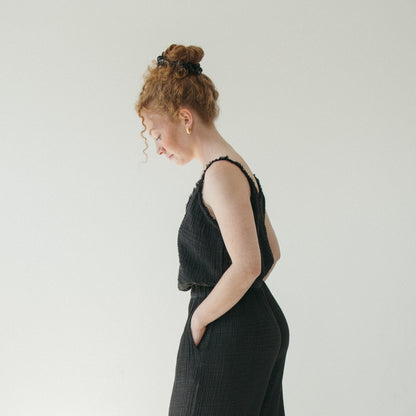 POKOLOKO Crinkle Strappy Top #color_crinkle-black