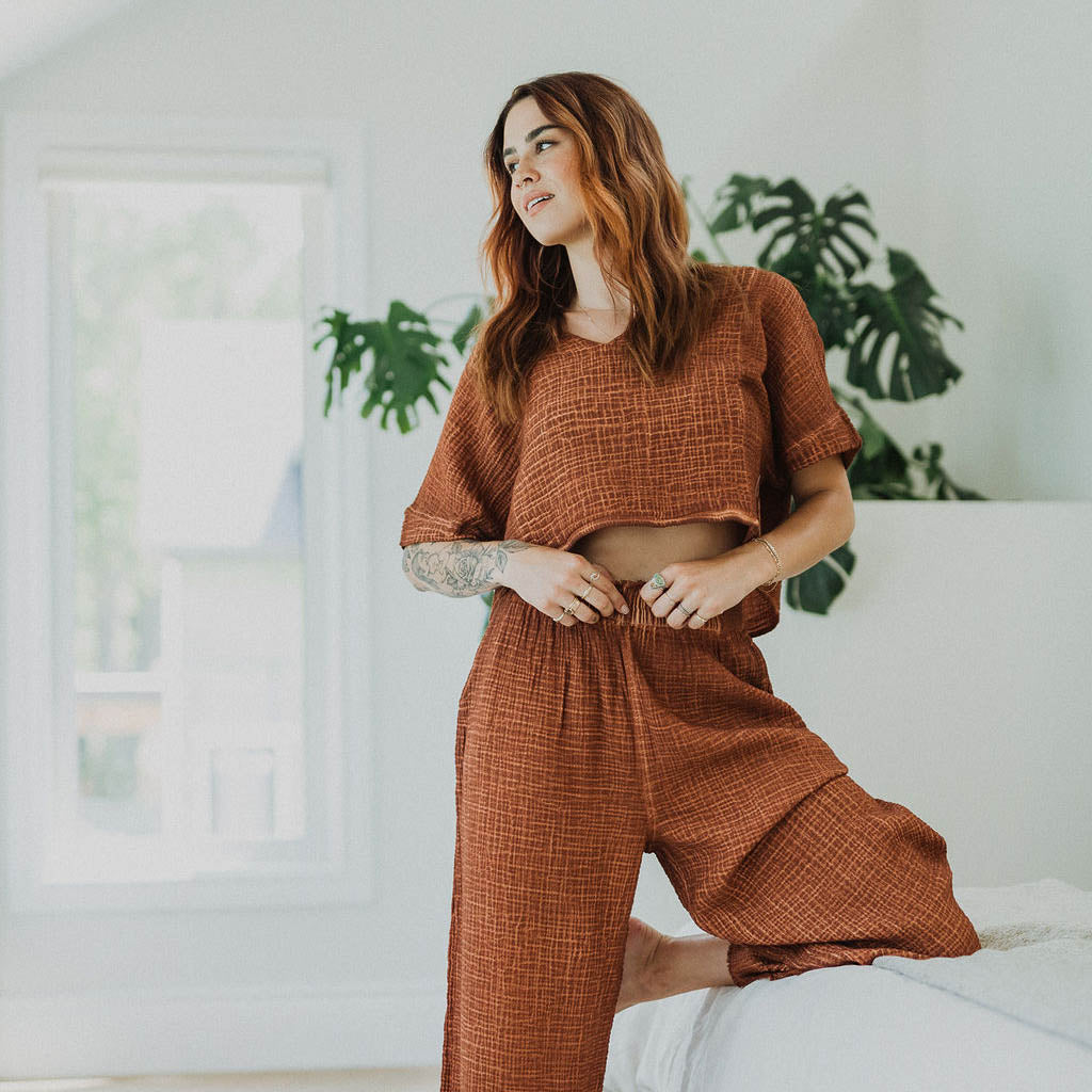 POKOLOKO Crinkle Crop Top #color_crinkle-terracotta