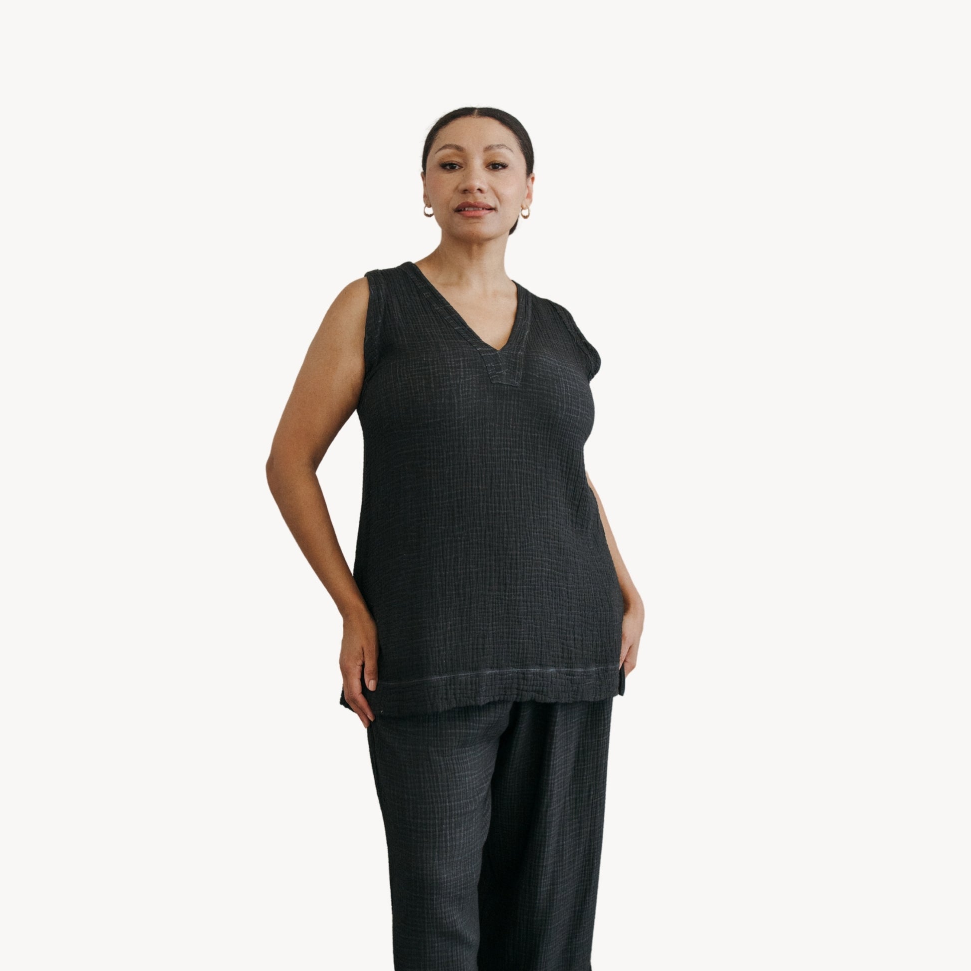 POKOLOKO Crinkle Tunic Top #color_crinkle-black