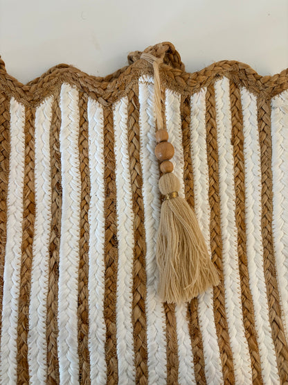Scalloped Tote with Tassel Jute Bag
