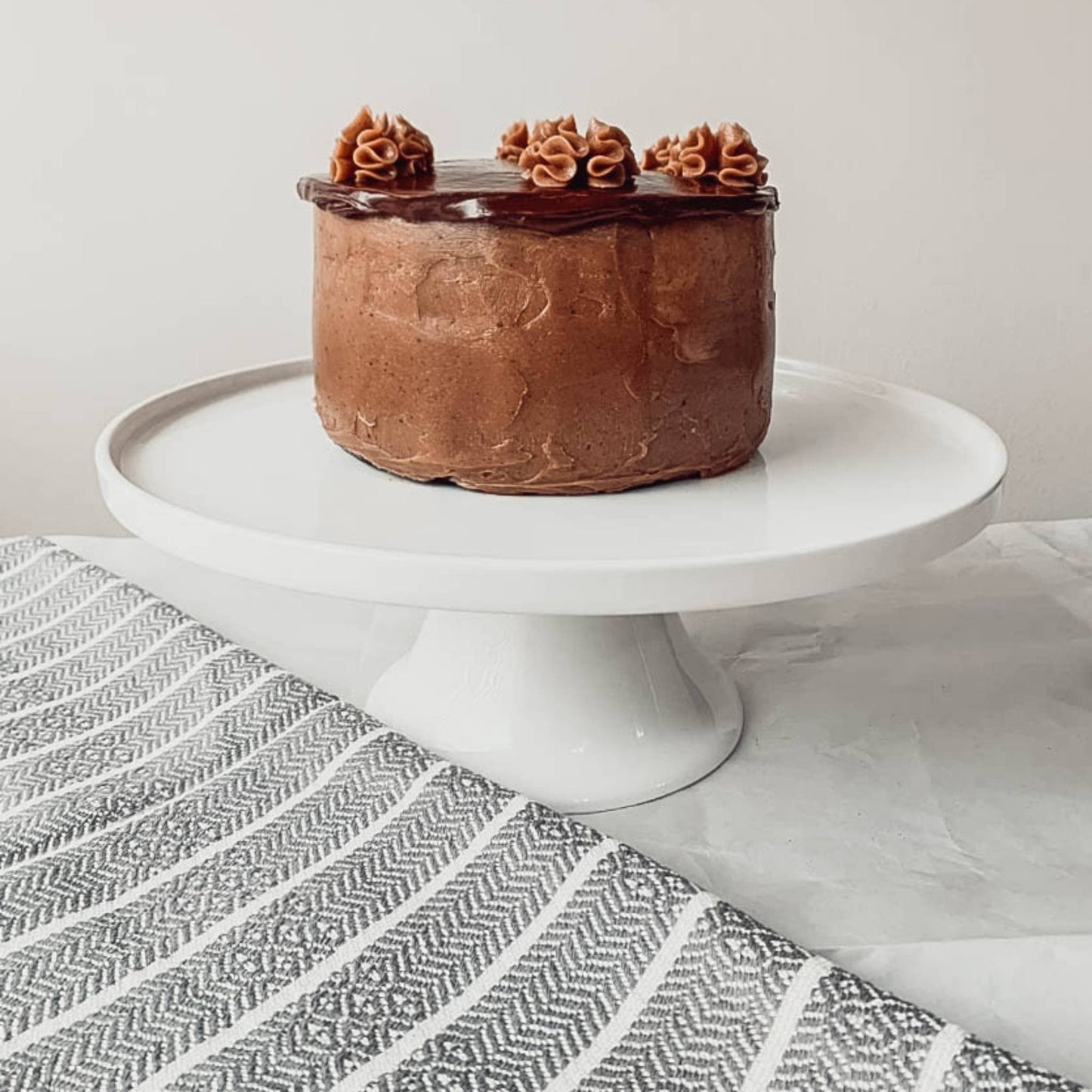 POKOLOKO Striped Bamboo Hand Towel #color_slate-striped-bamboo