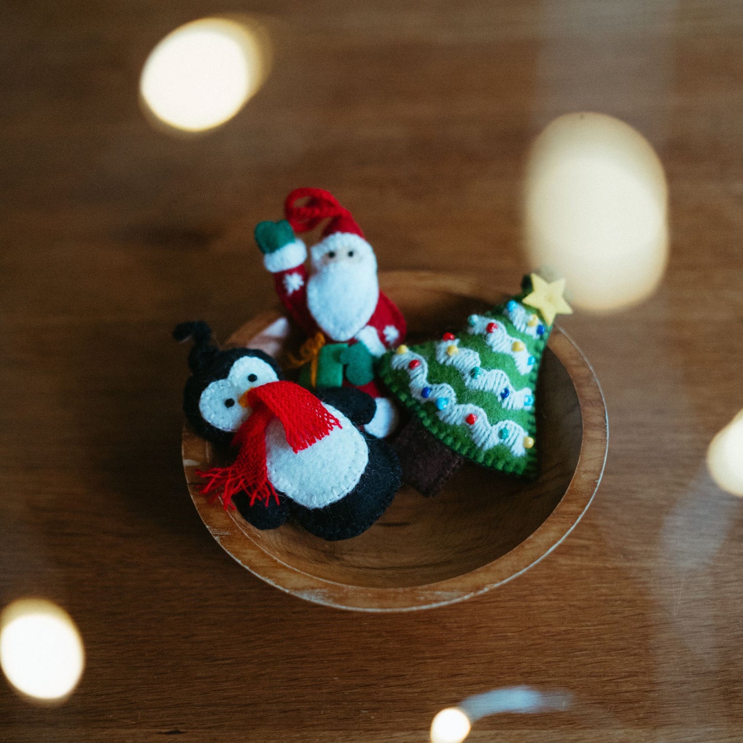 POKOLOKO Hand-Embroidered Ornament #color_gold-star-tree