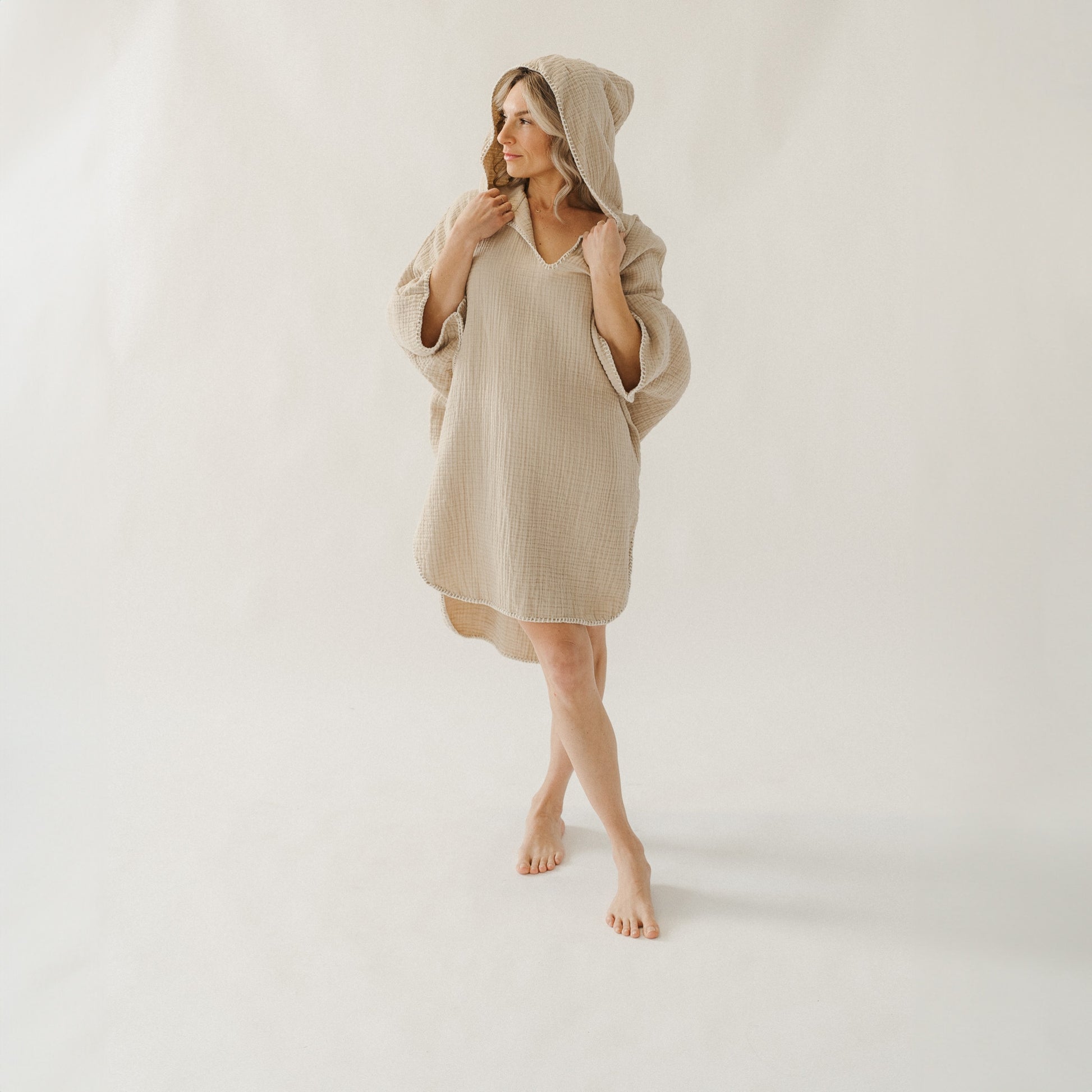 Crinkle Adult Poncho #color_beige