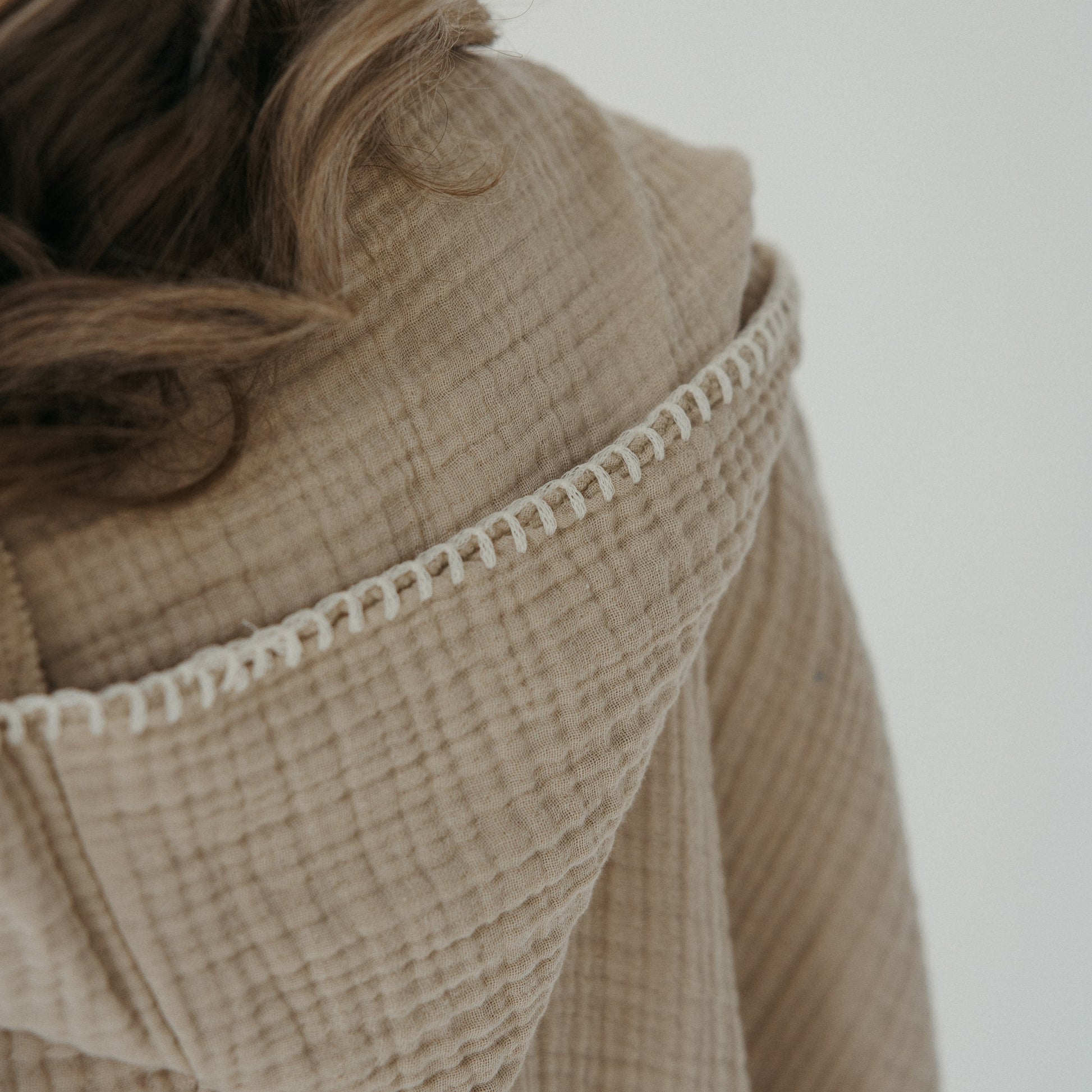 Crinkle Adult Poncho #color_beige
