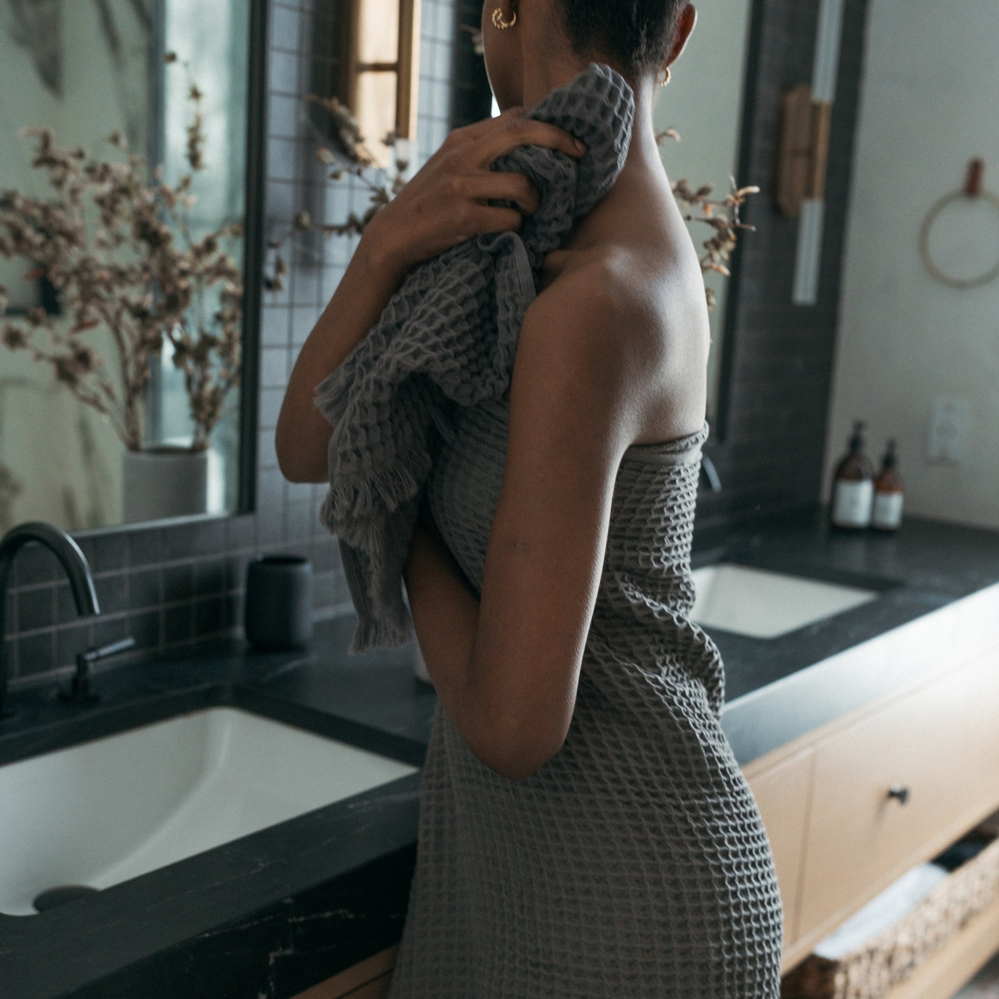 POKOLOKO French Waffle Towel #color_anthracite