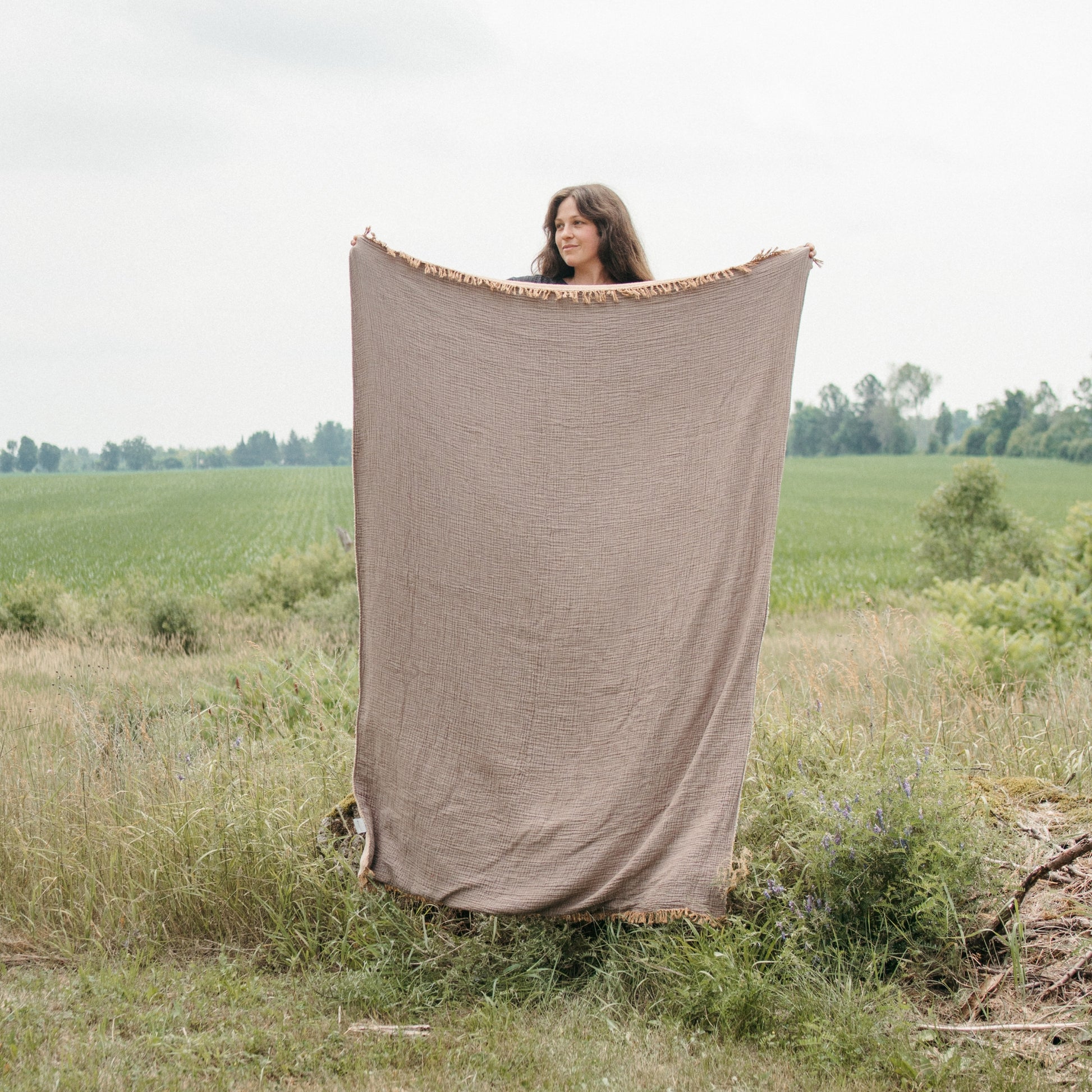 POKOLOKO Crinkle Fleece-Lined Throw #color_crinkle-bison
