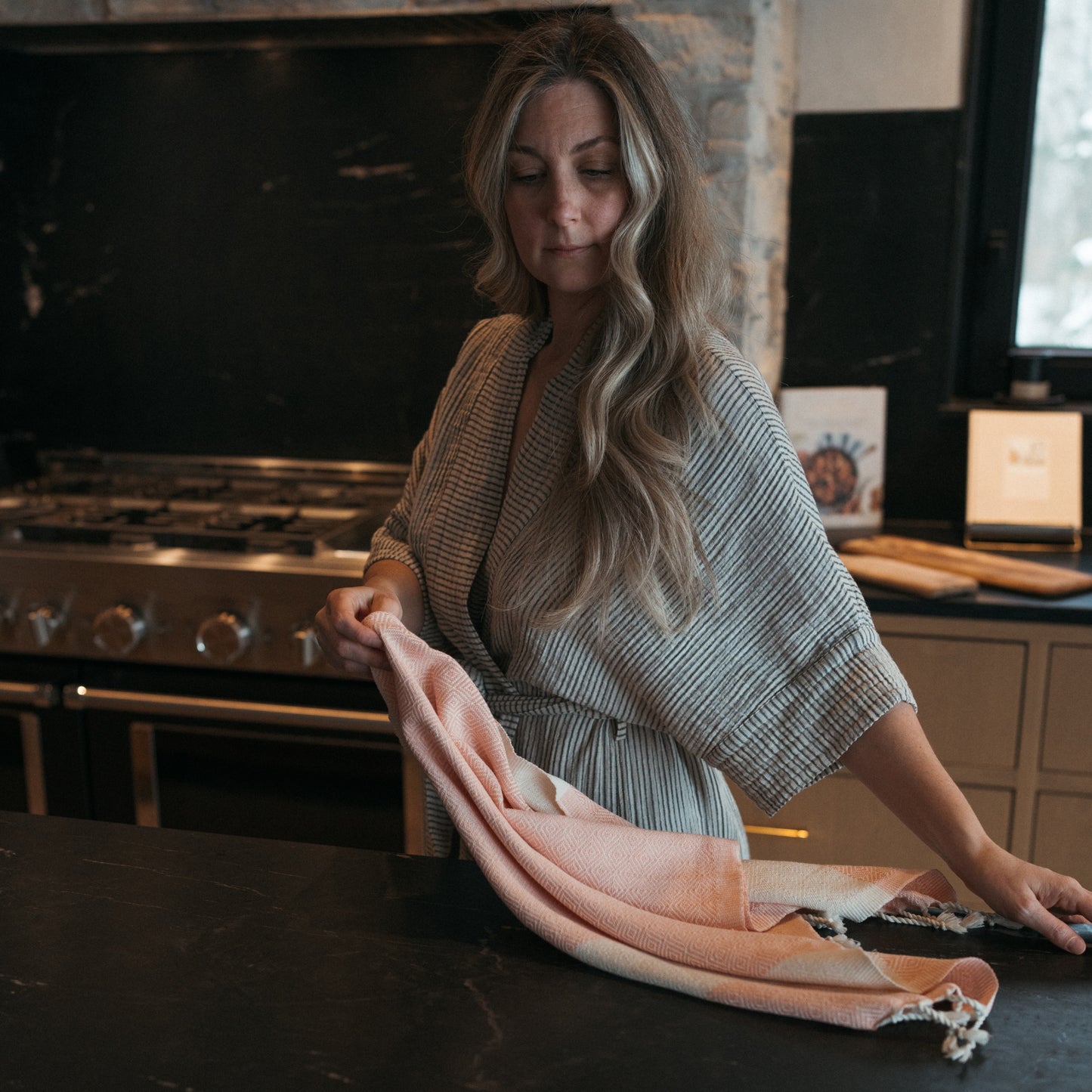 POKOLOKO Diamond Hand Towel #color_grapefruit-diamond