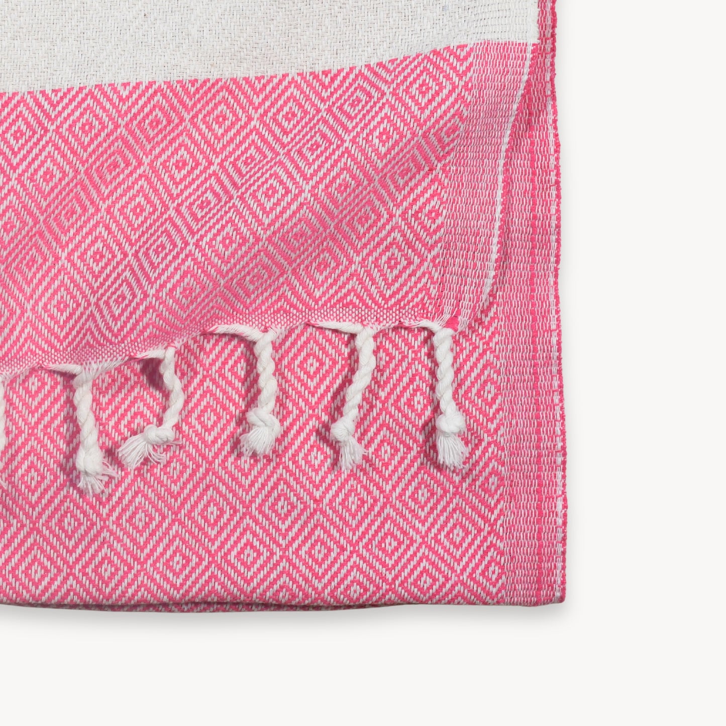 POKOLOKO Diamond Hand Towel #color_sweetpea-diamond