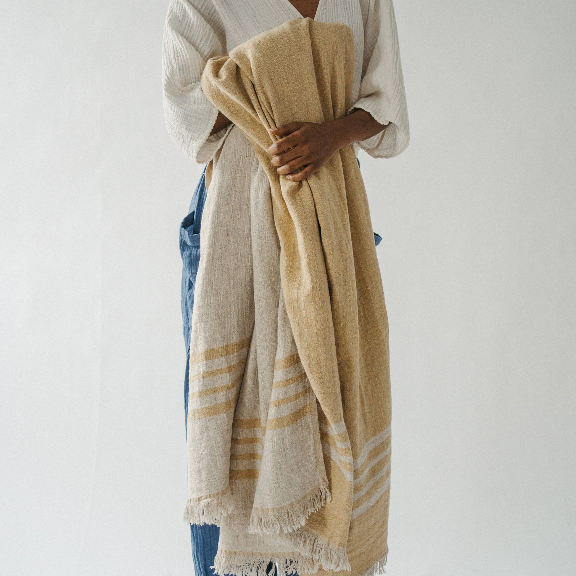 POKOLOKO West Coast Linen Throw #color_gold