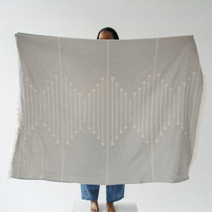 Arrow XL Towel Throw
