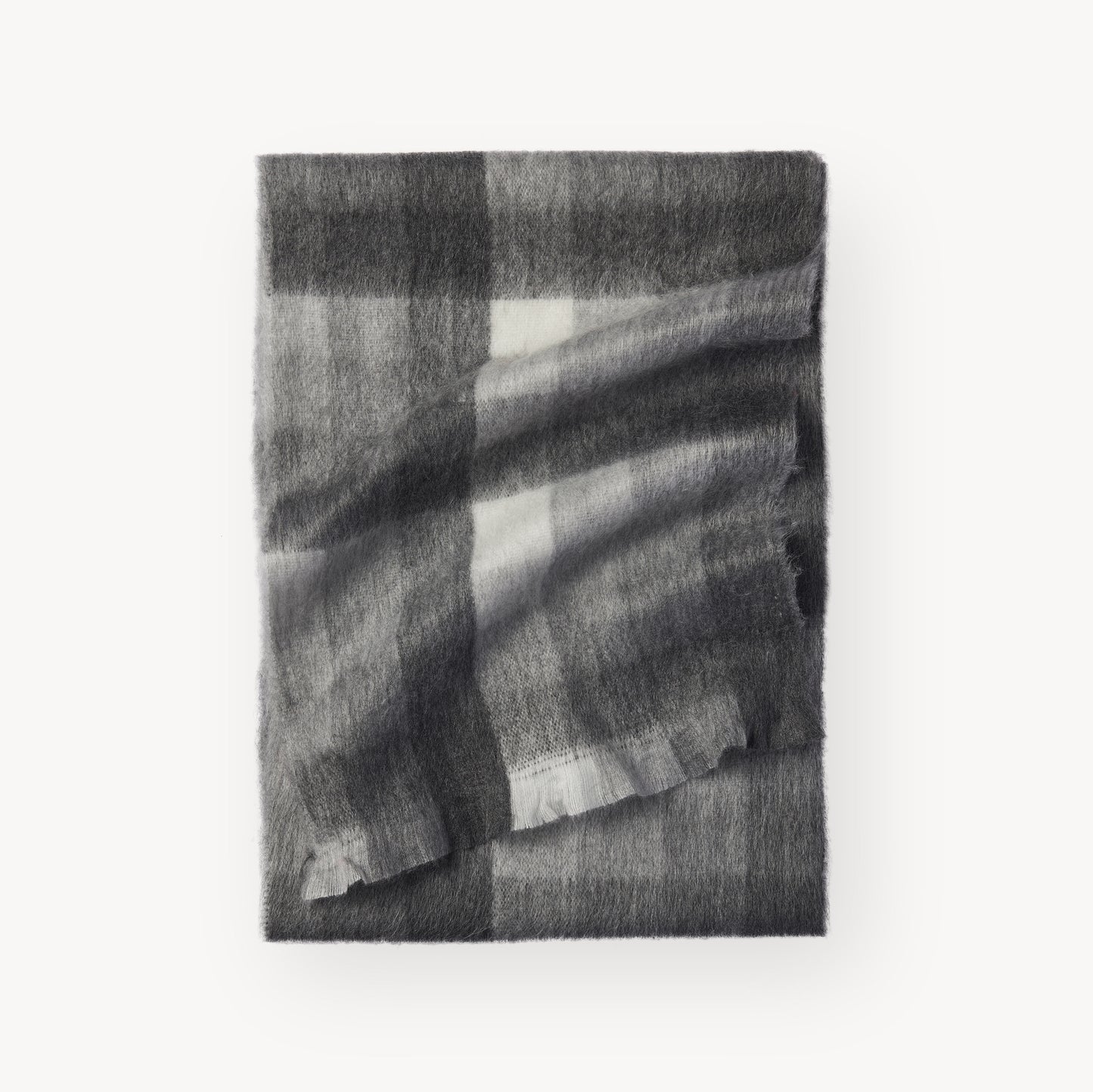 POKOLOKO Alpaca Seamless Check Scarf #color_sterling-check