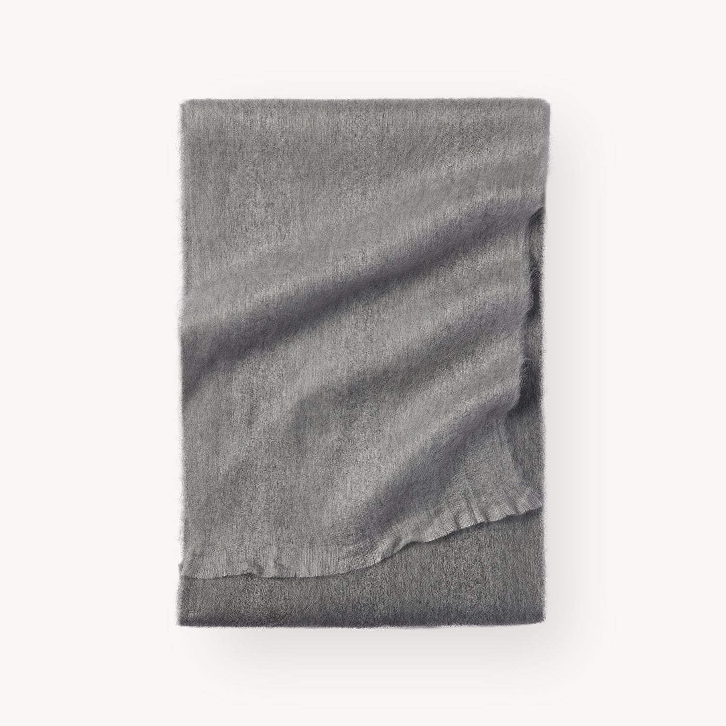 POKOLOKO Alpaca Seamless Ombre Scarf #color_grayscale