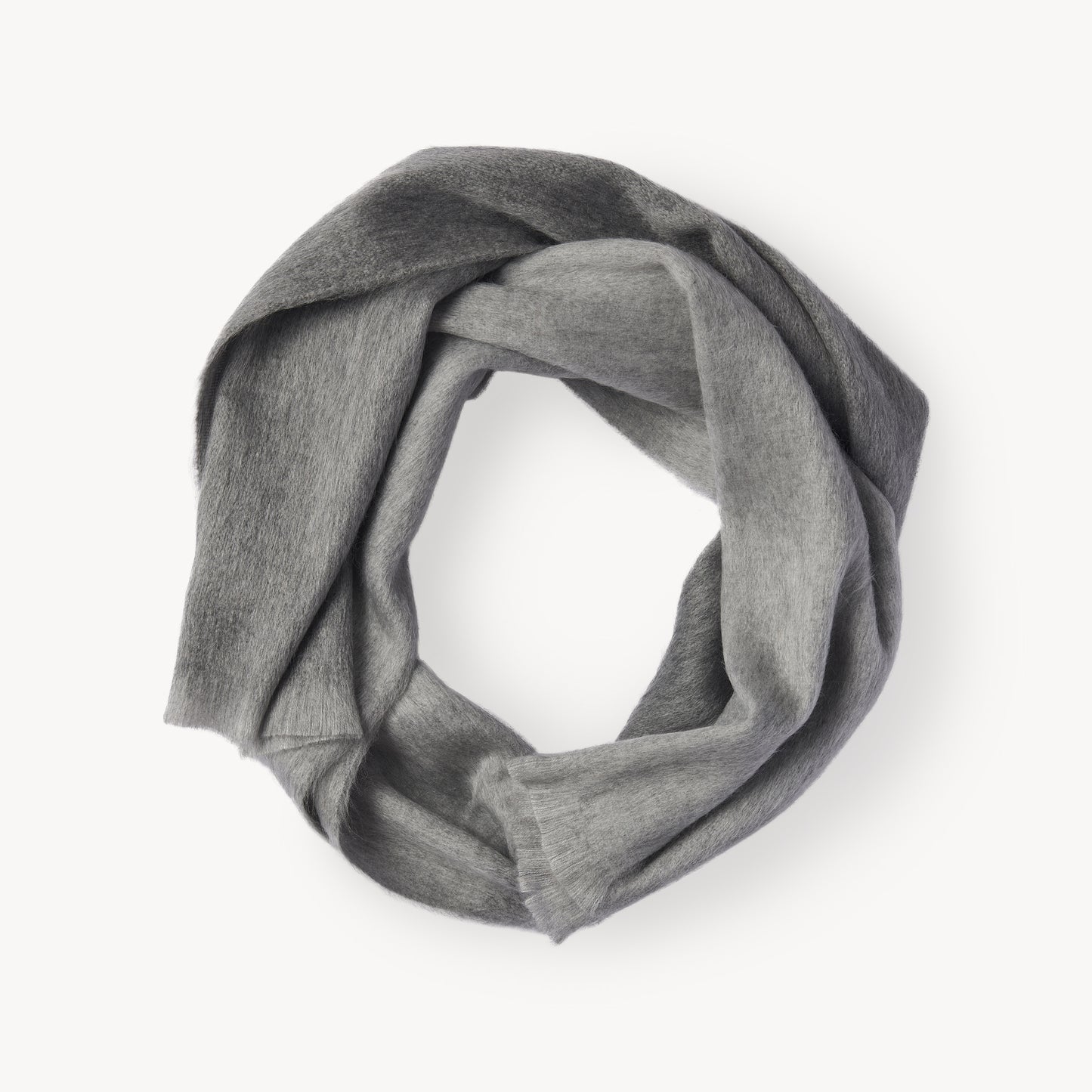 POKOLOKO Alpaca Seamless Ombre Scarf #color_grayscale